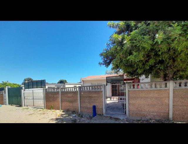 5 BEDROOM HOUSE FOR SALE IN AVONDALE